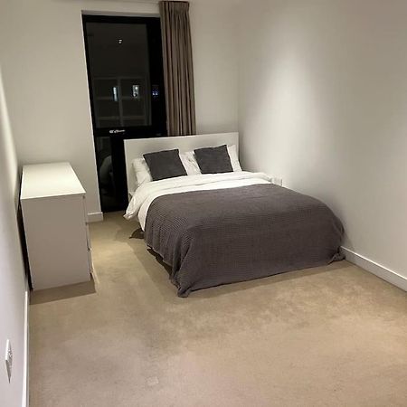 ロンドンModern 2 Bed - Olympic Park Stratfordアパートメント エクステリア 写真