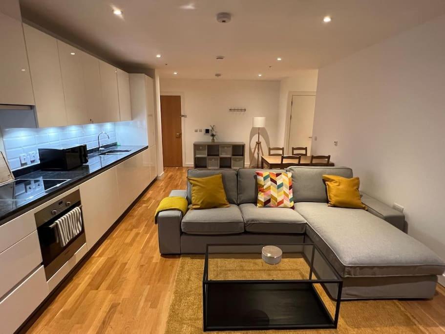 ロンドンModern 2 Bed - Olympic Park Stratfordアパートメント エクステリア 写真